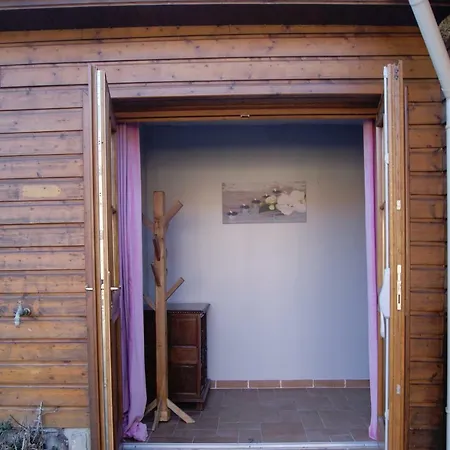 Casa de Férias Gite De Rose Blanche Belle-et-Houllefort